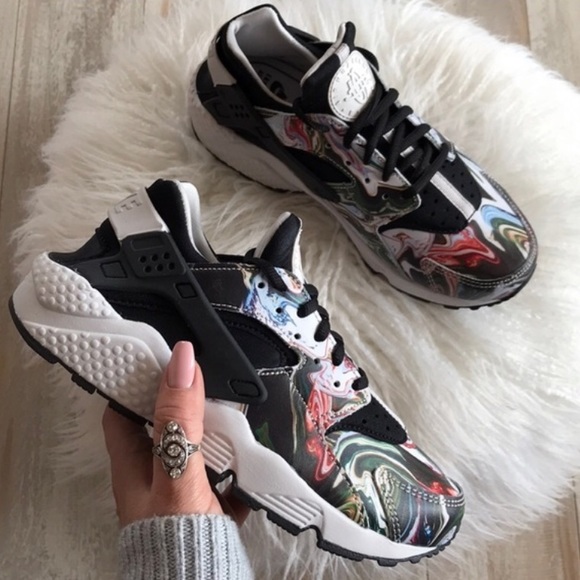 NWT NIKE HUARACHE RUN PREMIUM MARBLE PRINT US 6.5 - Picture 5 of 9
